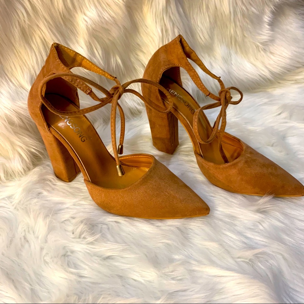 Casual heels